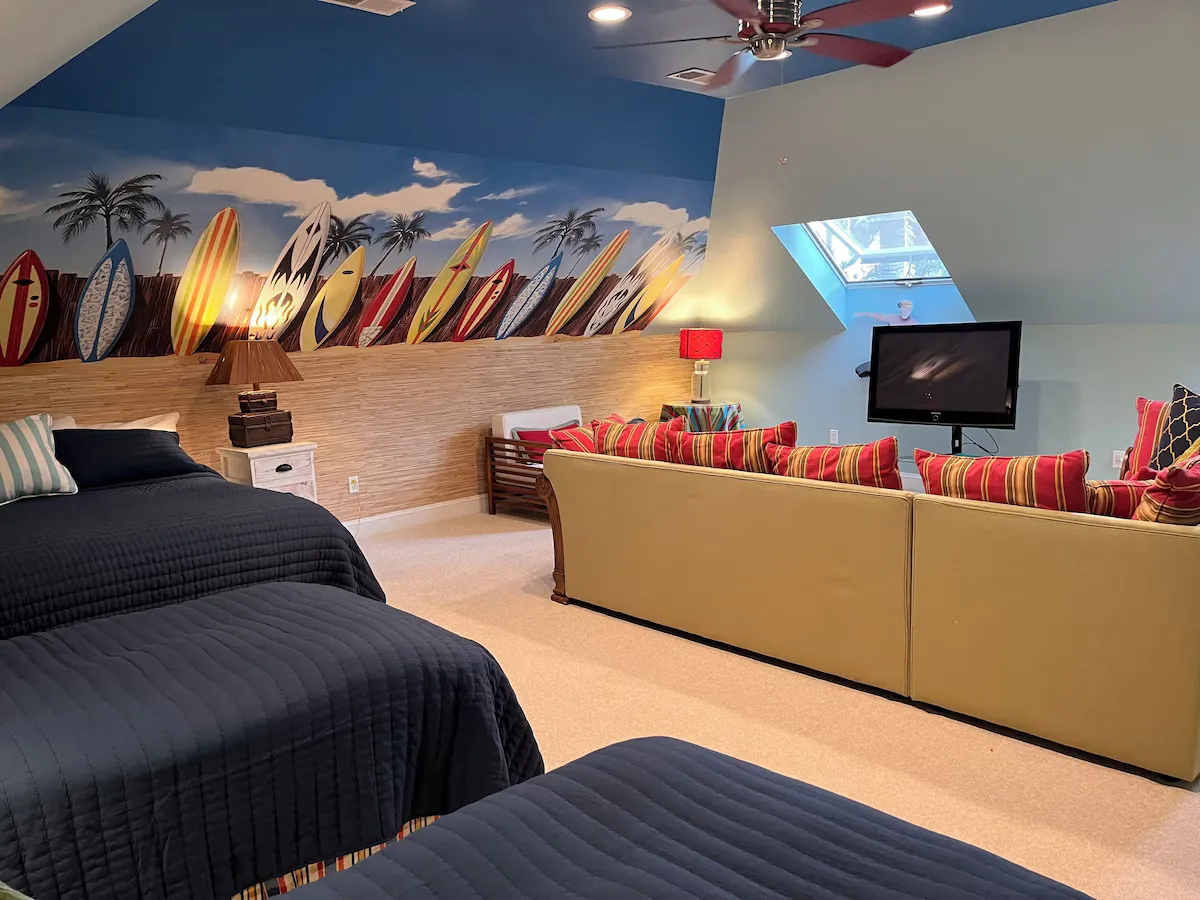 The FROG, beds + movie corner